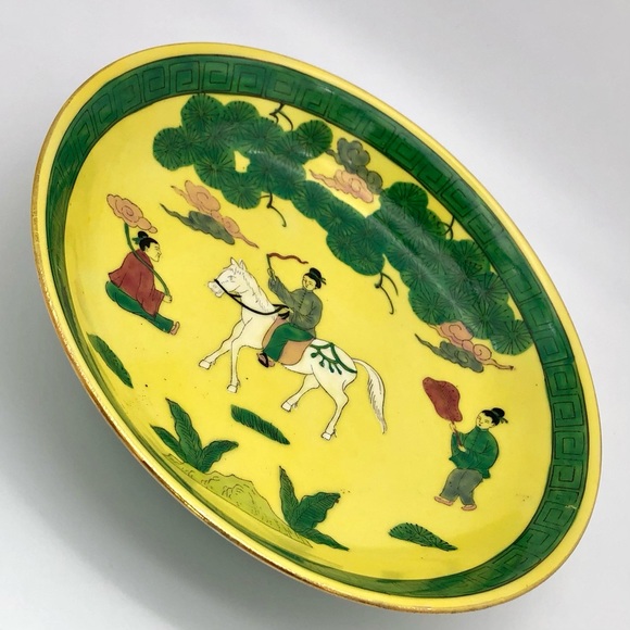 Vtg Japanese Bowl 1970s Andrea Hand Painted Porcelain Yellow With Figural Scene - Picture 2 of 9